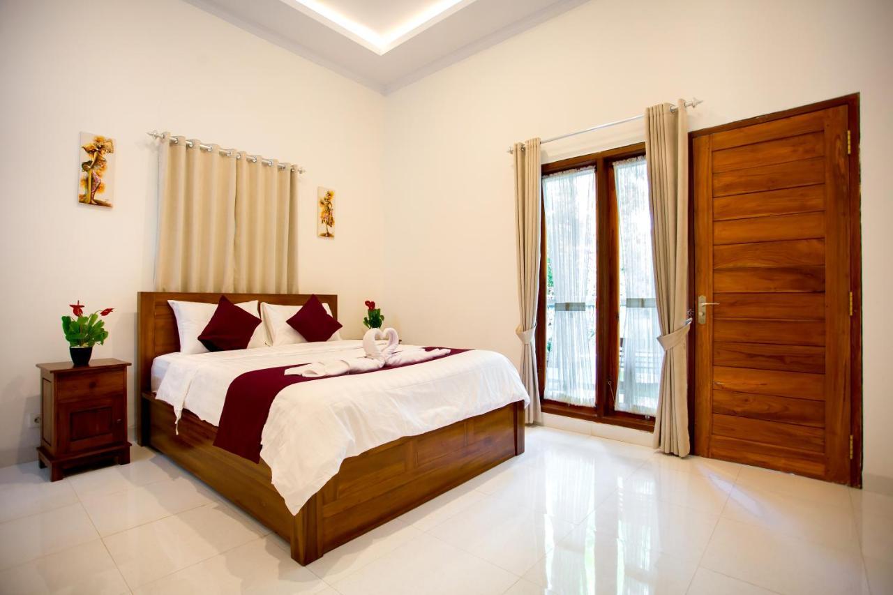 The Puncak Santhi Inn Batununggul Exterior foto